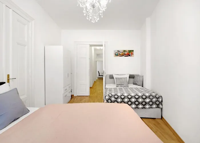 Grand Mitte Rosenthaler Platz