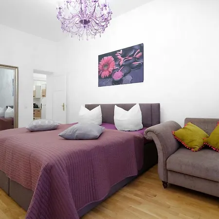 Grand Mitte Rosenthaler Platz Appartement *