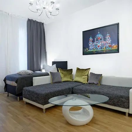 Grand Mitte Rosenthaler Platz