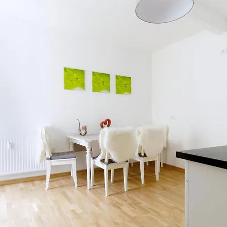 Grand Mitte Rosenthaler Platz Apartamento Berlín
