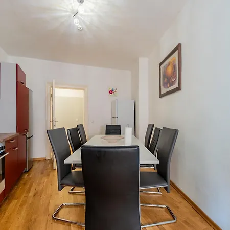 Grand Mitte Rosenthaler Platz